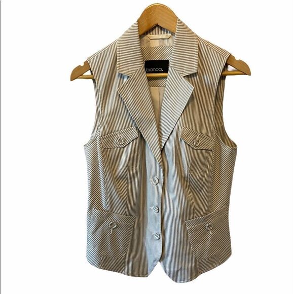 bianca Jackets & Blazers - NWOT BIANCA Grey Pinstripe Sleeveless Vest 10
